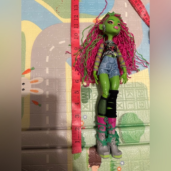 Monster High Venus Mcflytrap Fashion Doll 12” - Picture 8 of 8